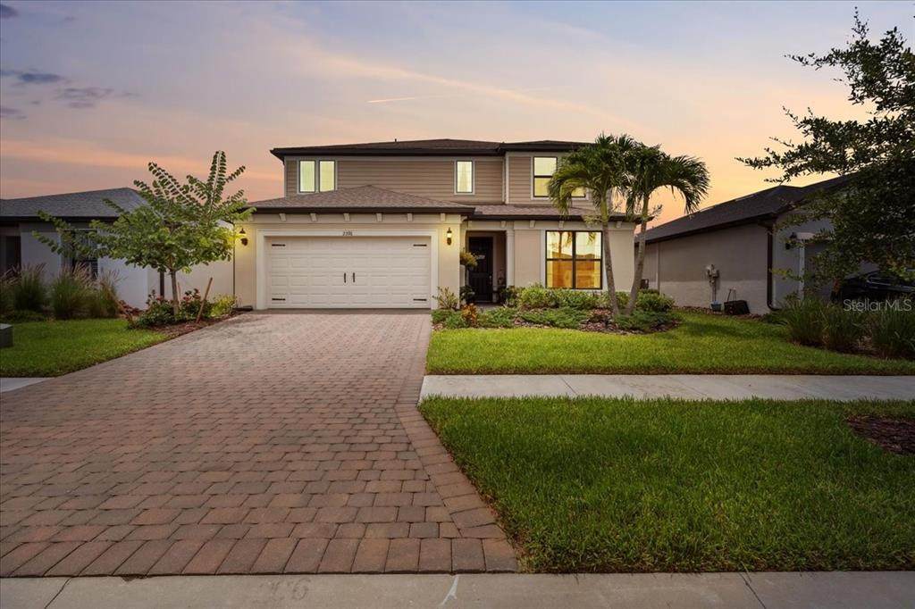 2596 Buckthorn Loop - Photo 1