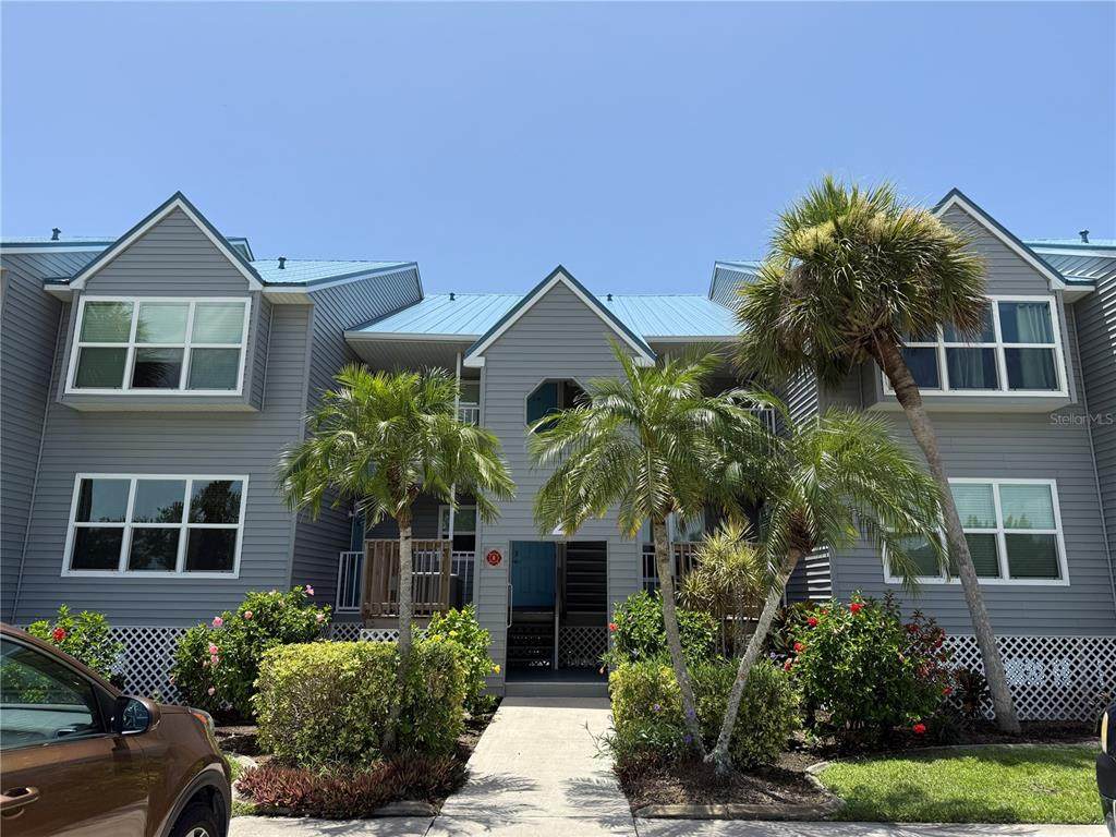 4410 Warren Avenue - Photo 1