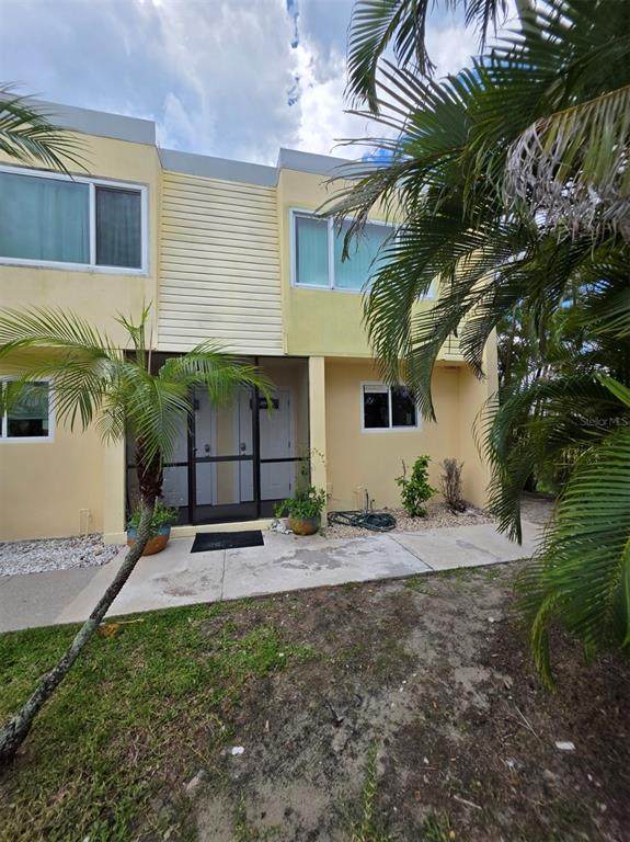 1020 Marion Avenue - Photo 1