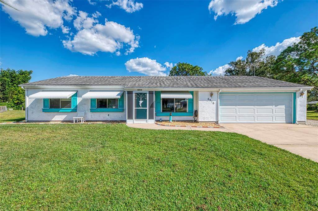 6916 Roslyn Court - Photo 1