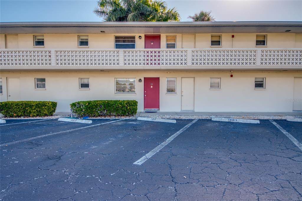 1003 Tropic Terrace - Photo 1