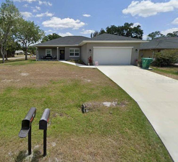 719 Haleybury Street - Photo 1
