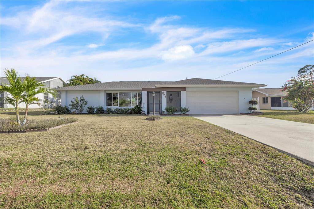 973 Dobell Terrace - Photo 1