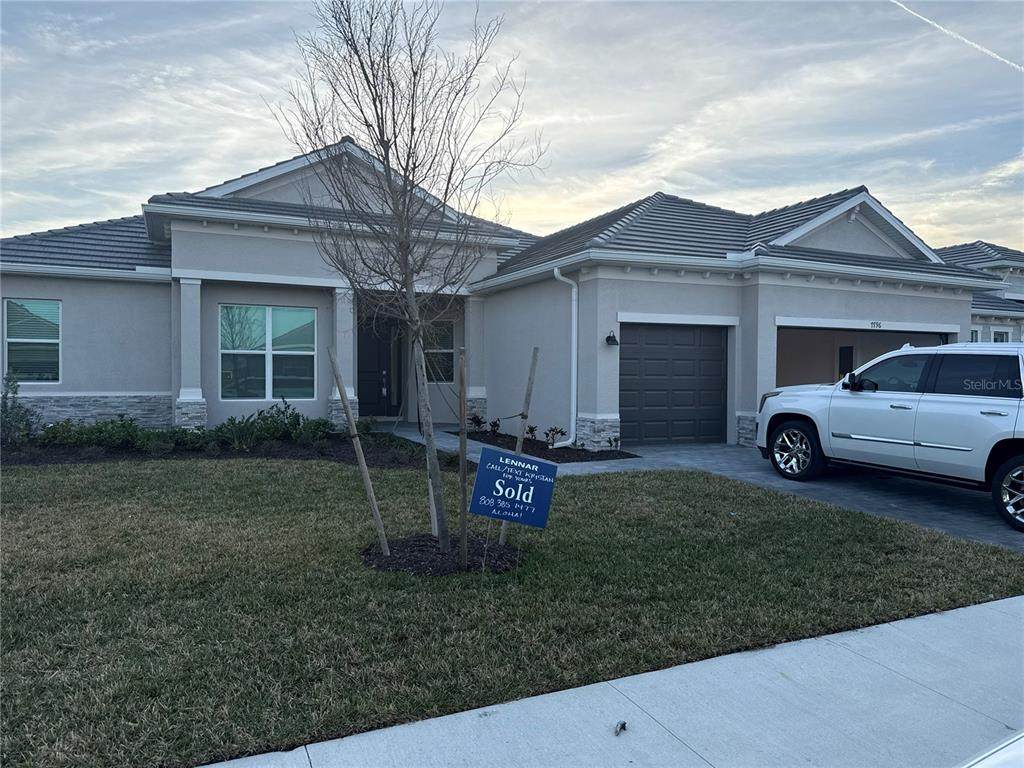 7796 Lakes Edge Lane - Photo 1