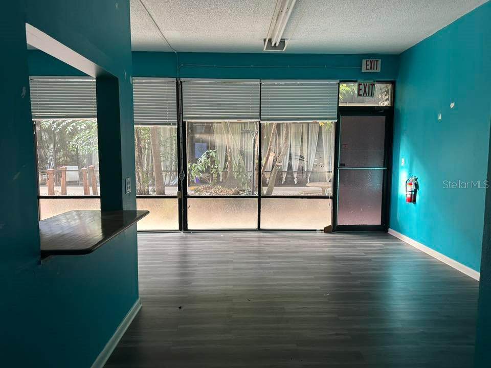 2595 Tamiami Trail - Photo 1