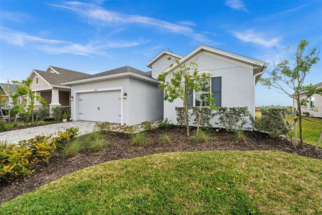 15927 Mulrion Boulevard - Photo 1