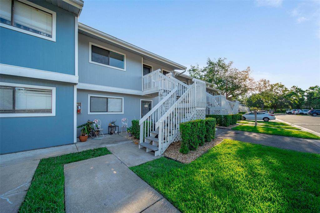 6033 34TH Street - Photo 1