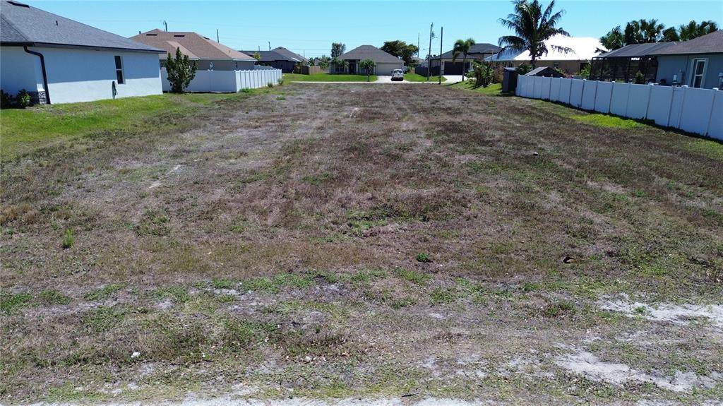 114 10TH Street - Photo 1