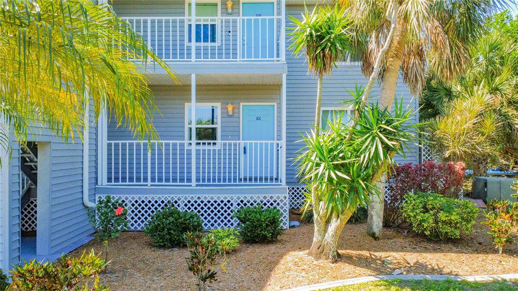 4410 Warren Avenue - Photo 1