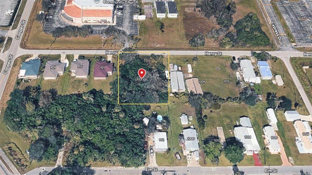 933 Henry Street - Photo 1