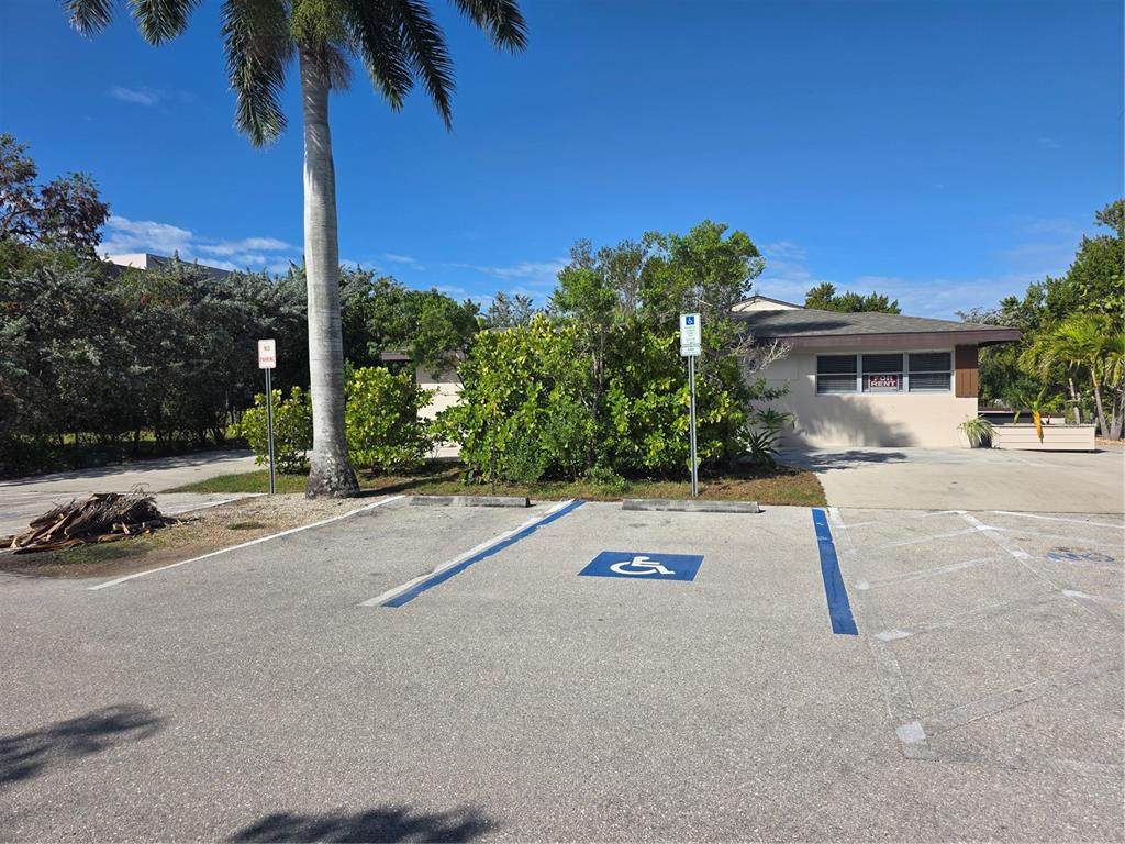 725 Patty Avenue - Photo 1