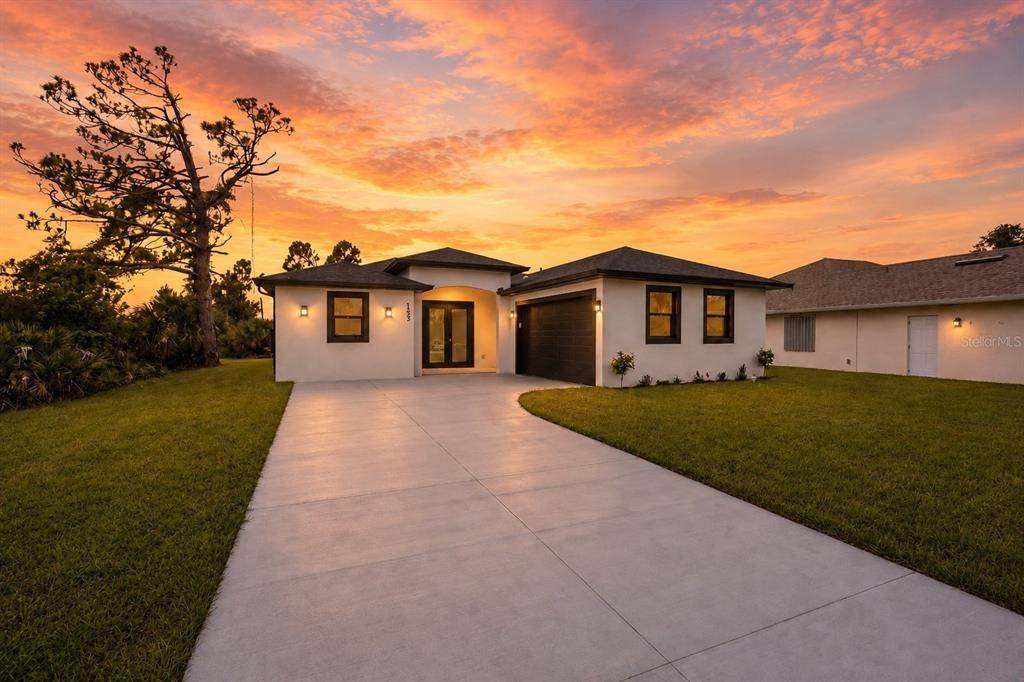 153 Australian Drive - Photo 1