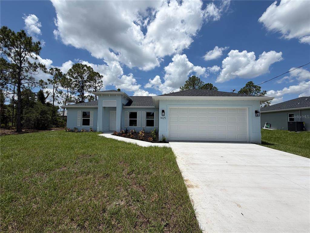 1425 Lindsay Avenue - Photo 1
