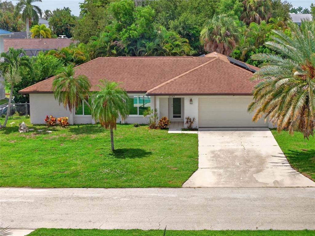 6049 Perthshire Lane - Photo 1