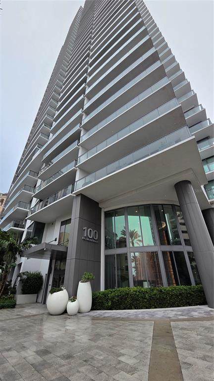 100 1ST Avenue - Photo 1