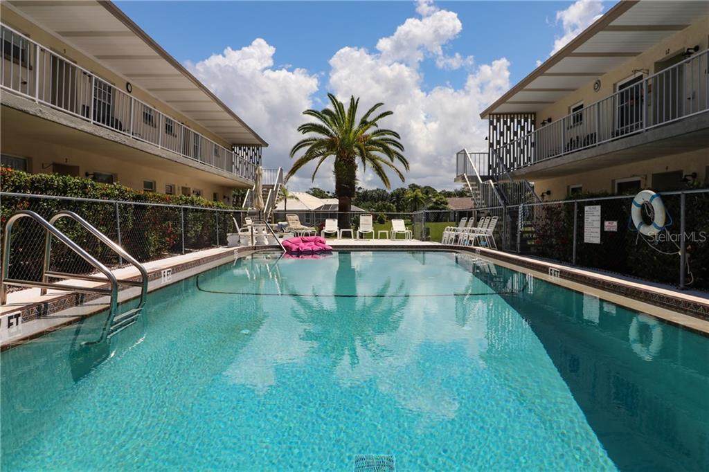 250 Englewood Isles Parkway - Photo 1