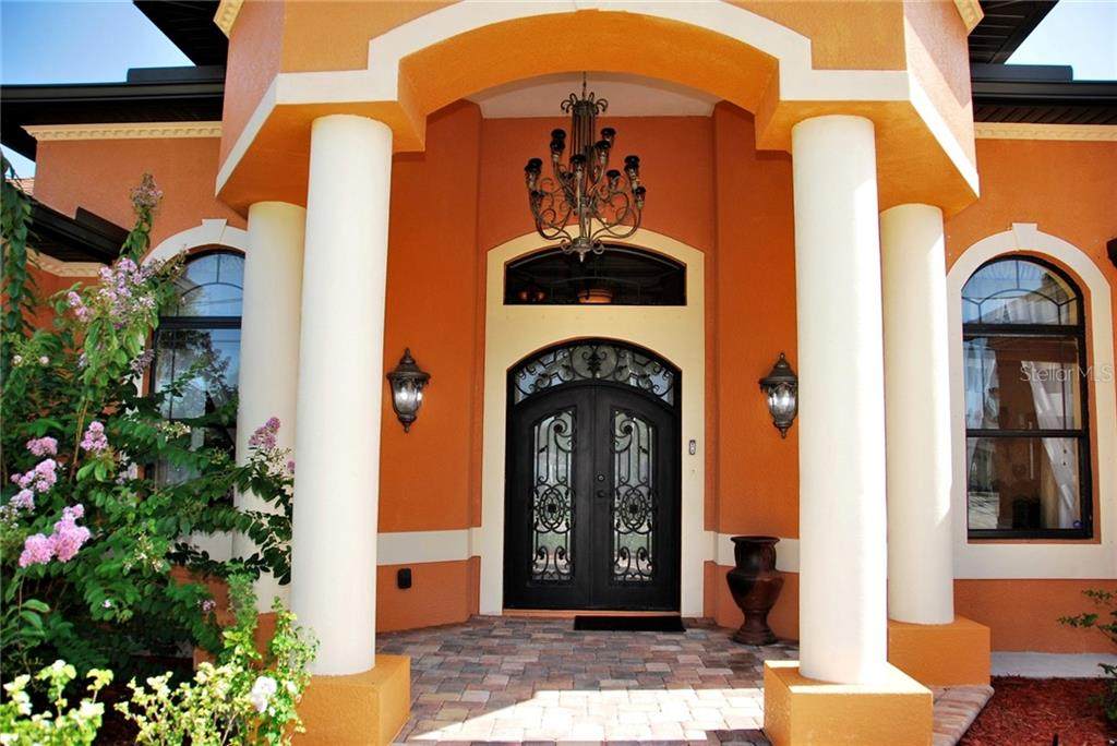 585 Rotonda Circle - Photo 1