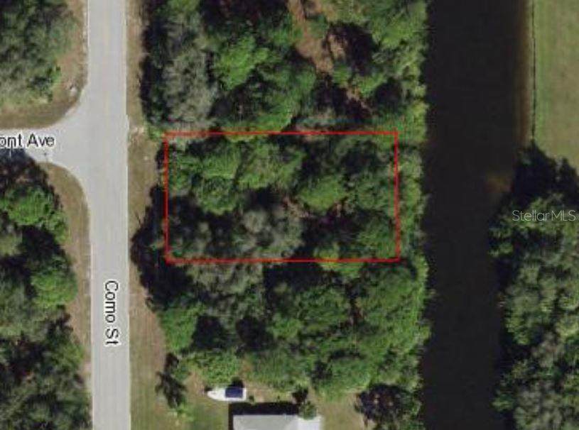 2042 Como Street - Photo 1