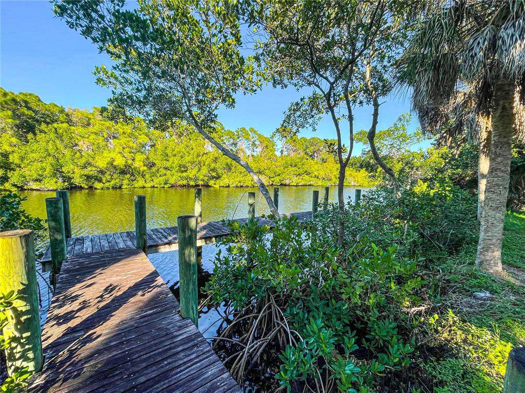 10200 Creekside Drive - Photo 1