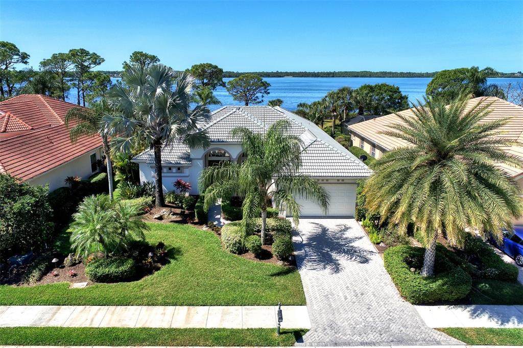 13978 Royal Pointe Drive - Photo 1