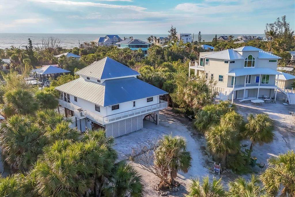 51 Palm Drive - Photo 1