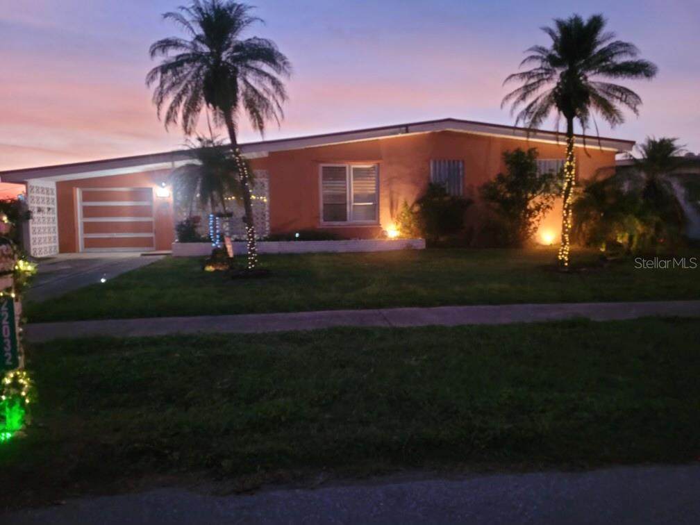 22032 Felton Avenue - Photo 1