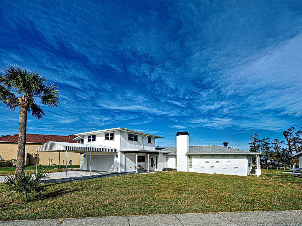 202 South Drive - Photo 1