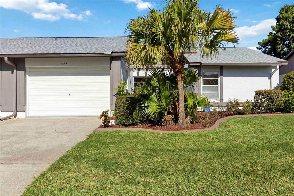 609 Deerwood Avenue - Photo 1
