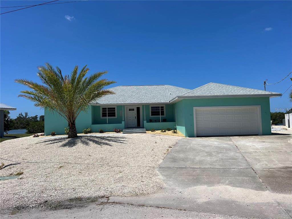 1490 Janet Place - Photo 1