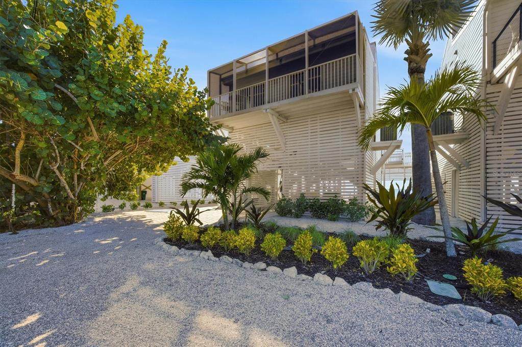 33 Gulf Boulevard - Photo 1