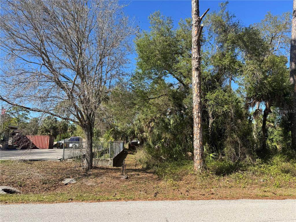 17418 Brighton Avenue - Photo 1
