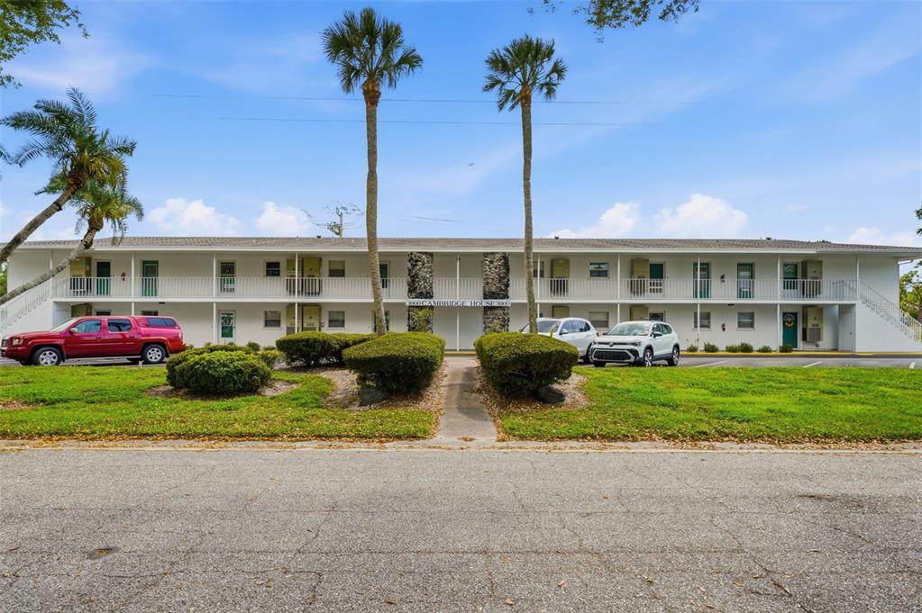 3900 Roxane Boulevard - Photo 1