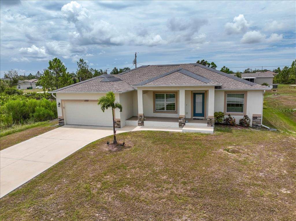 11707 Willmington Boulevard - Photo 1