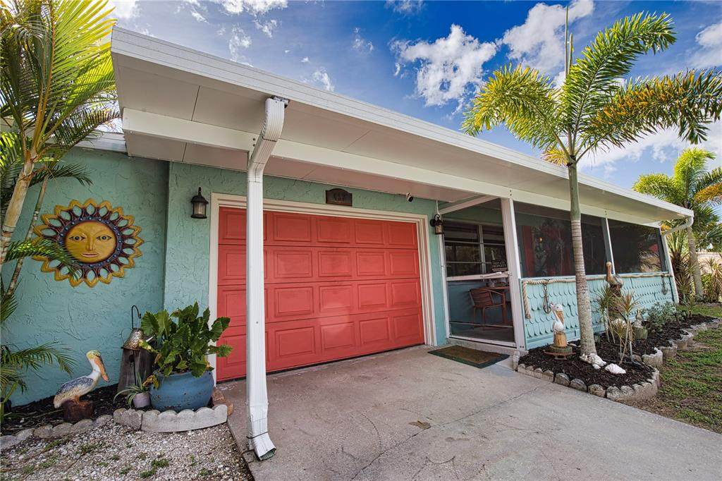 457 Tarpon Boulevard - Photo 1