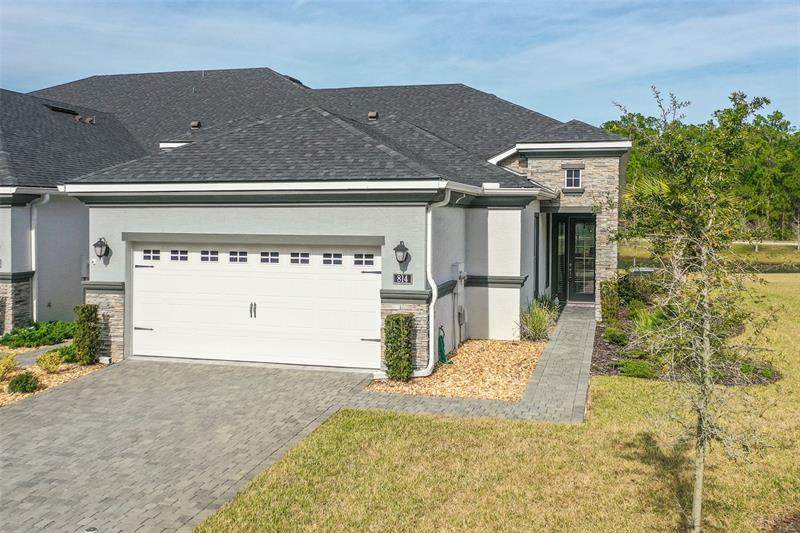 814 Pinewood Drive - Photo 1