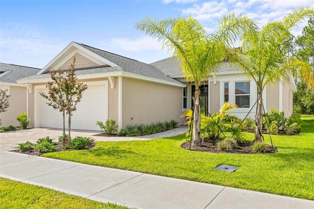 229 Hawthorn Avenue - Photo 1