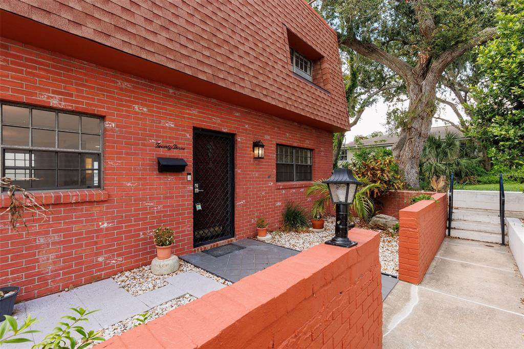 625 Halifax Avenue - Photo 1