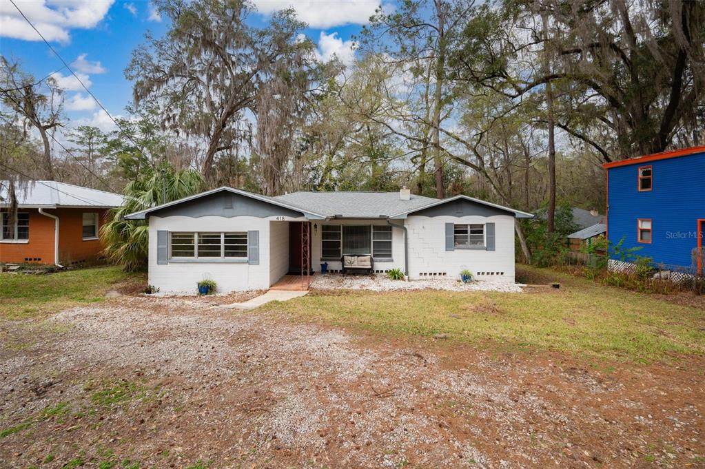 418 27TH Terrace - Photo 1