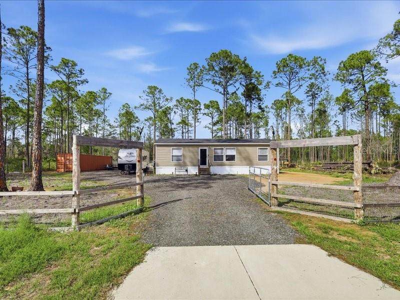 5846 Mahogany Boulevard - Photo 1
