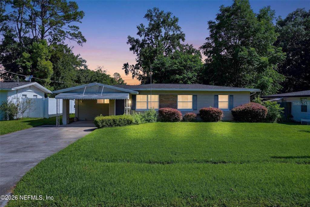 5239 Glenwood Avenue - Photo 1