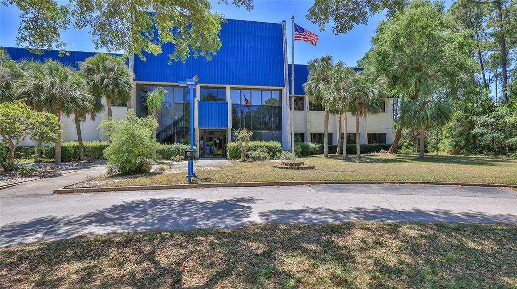 2 Commerce Boulevard - Photo 1