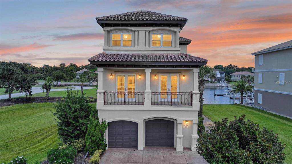 303 Yacht Harbor Drive - Photo 1