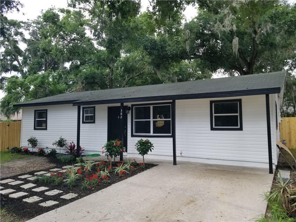 302 Iona Avenue - Photo 1