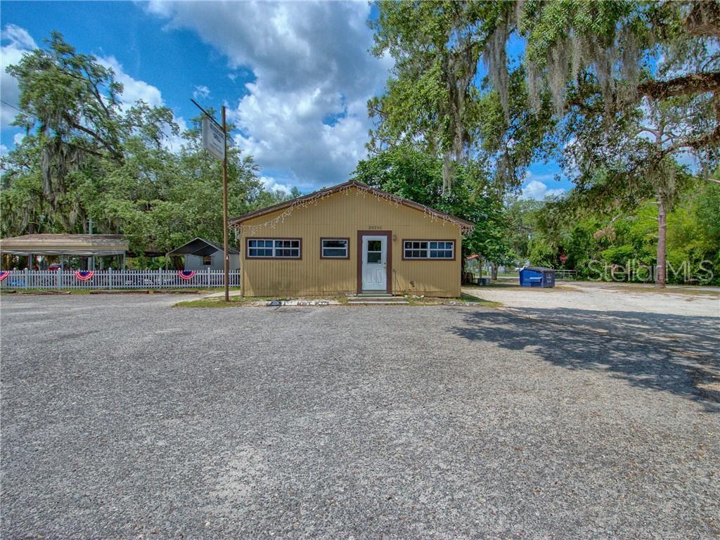 29250 Lake Lindsey Road - Photo 1