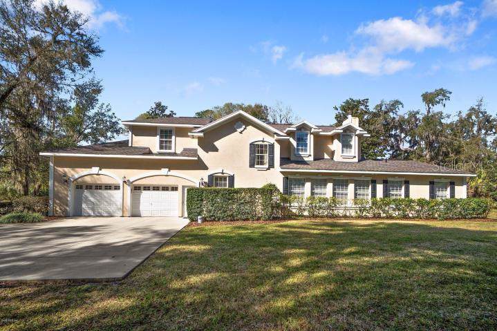 7398 12TH Circle - Photo 1