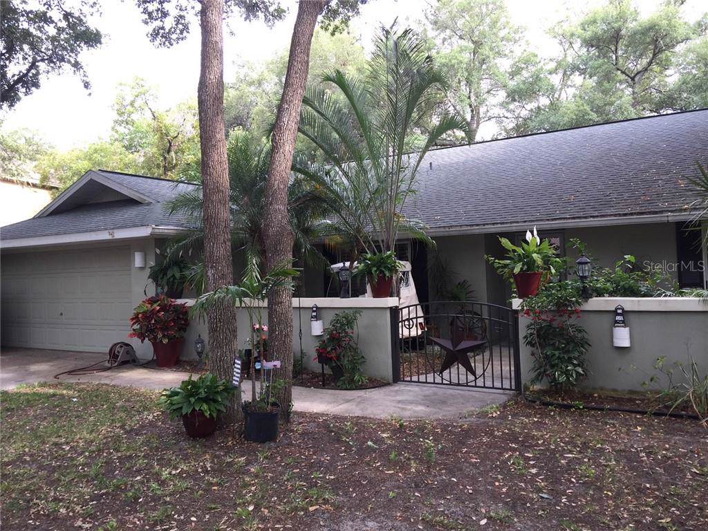 9917 Fairway Circle - Photo 1