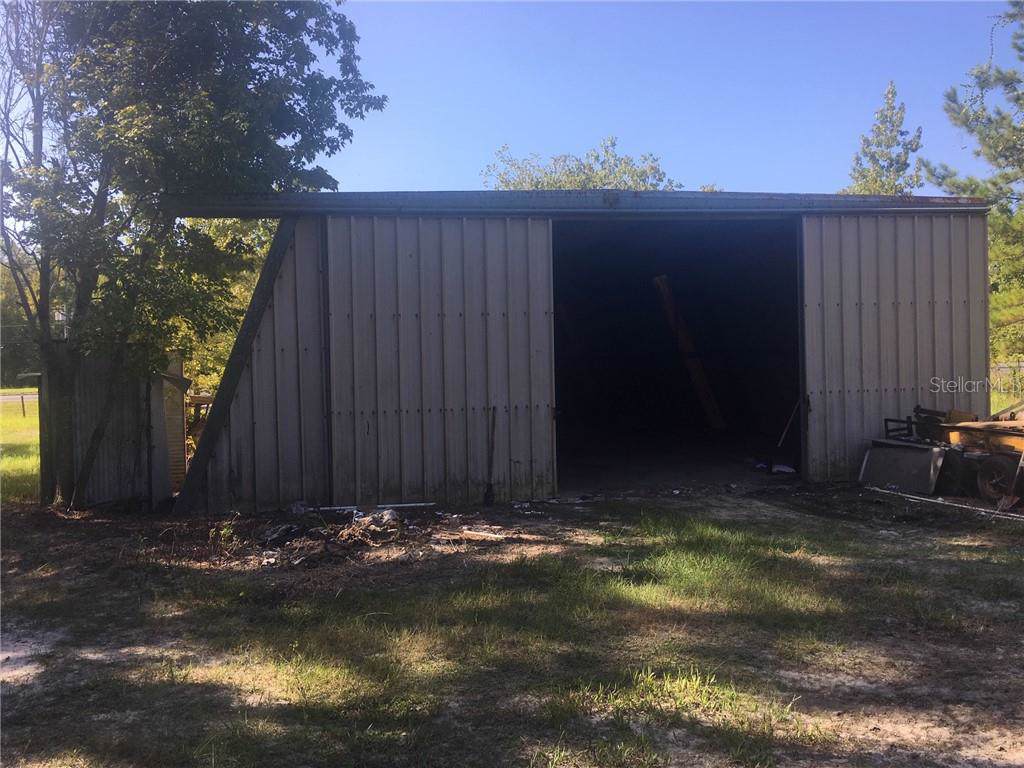 20710 Hawthorne Road - Photo 1