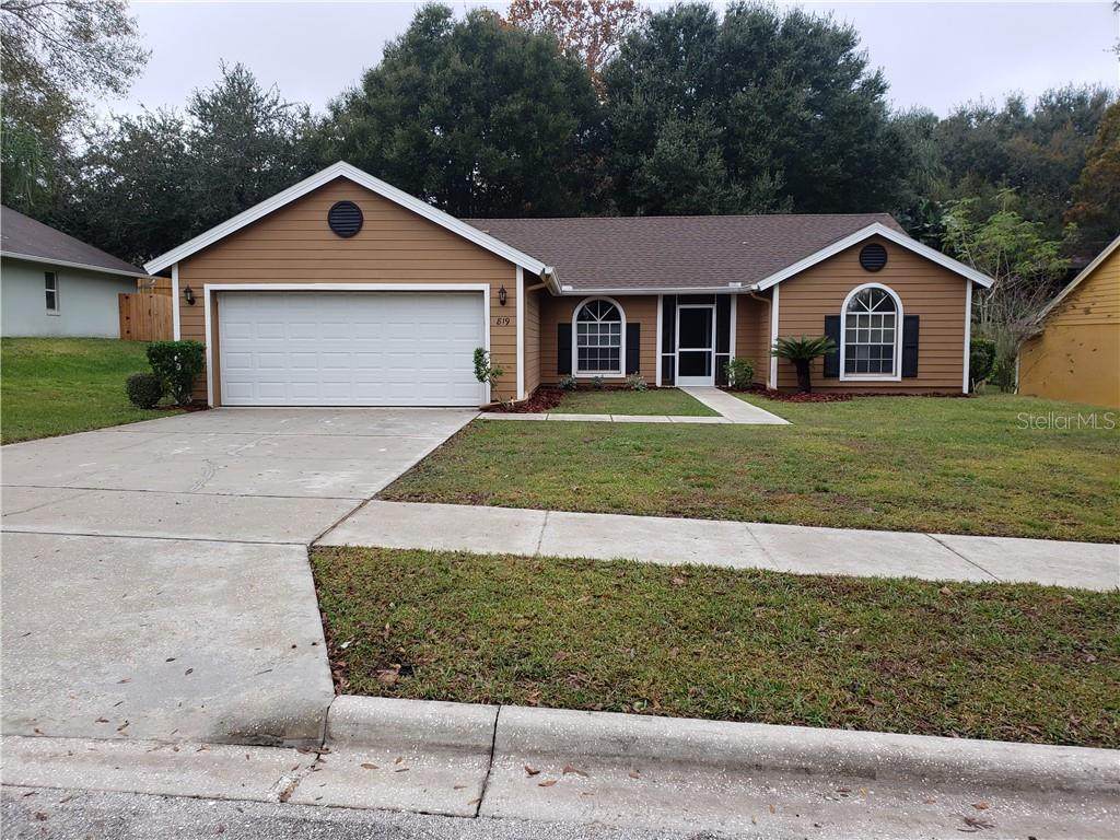 819 High Pointe Circle - Photo 1