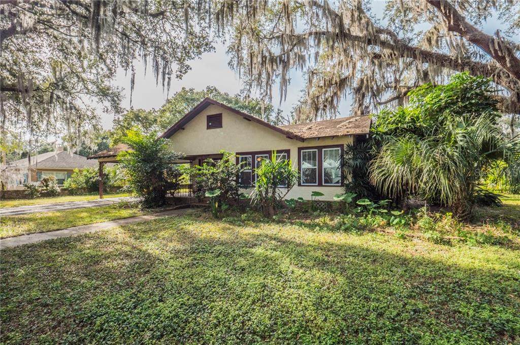1127 Sunshine Avenue - Photo 1