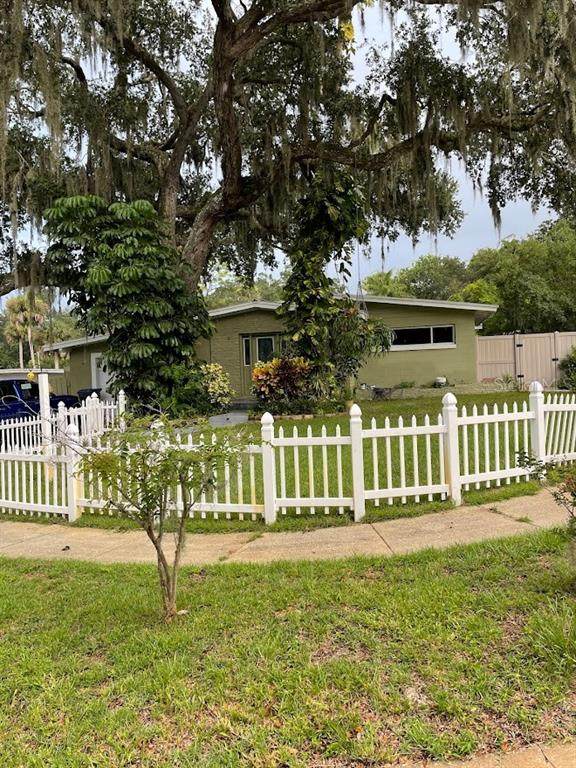 1809 Smith Drive - Photo 1